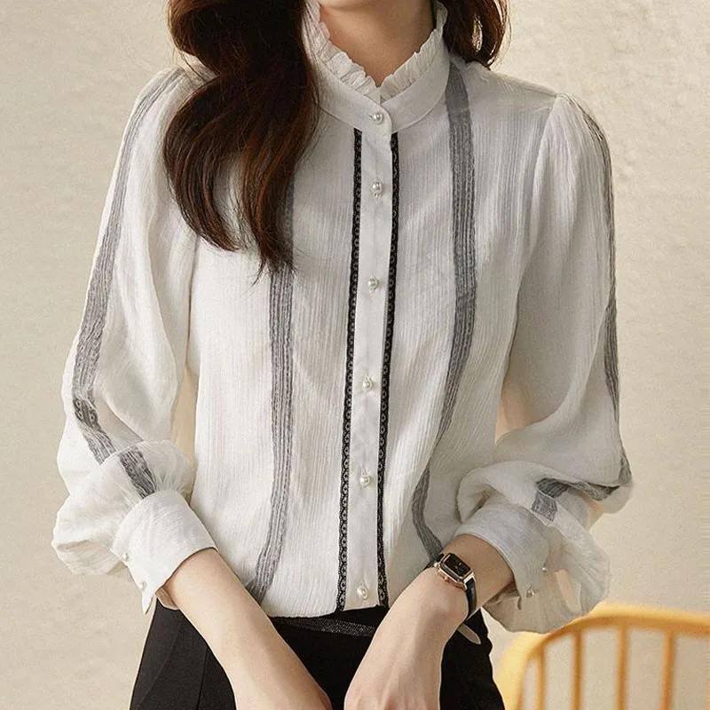 Lace Agaric Lace O-Neck Stylish Elegant Golden Bright Line Decoration Women Shirt Lantern Sleeve Single Breasted Black Button