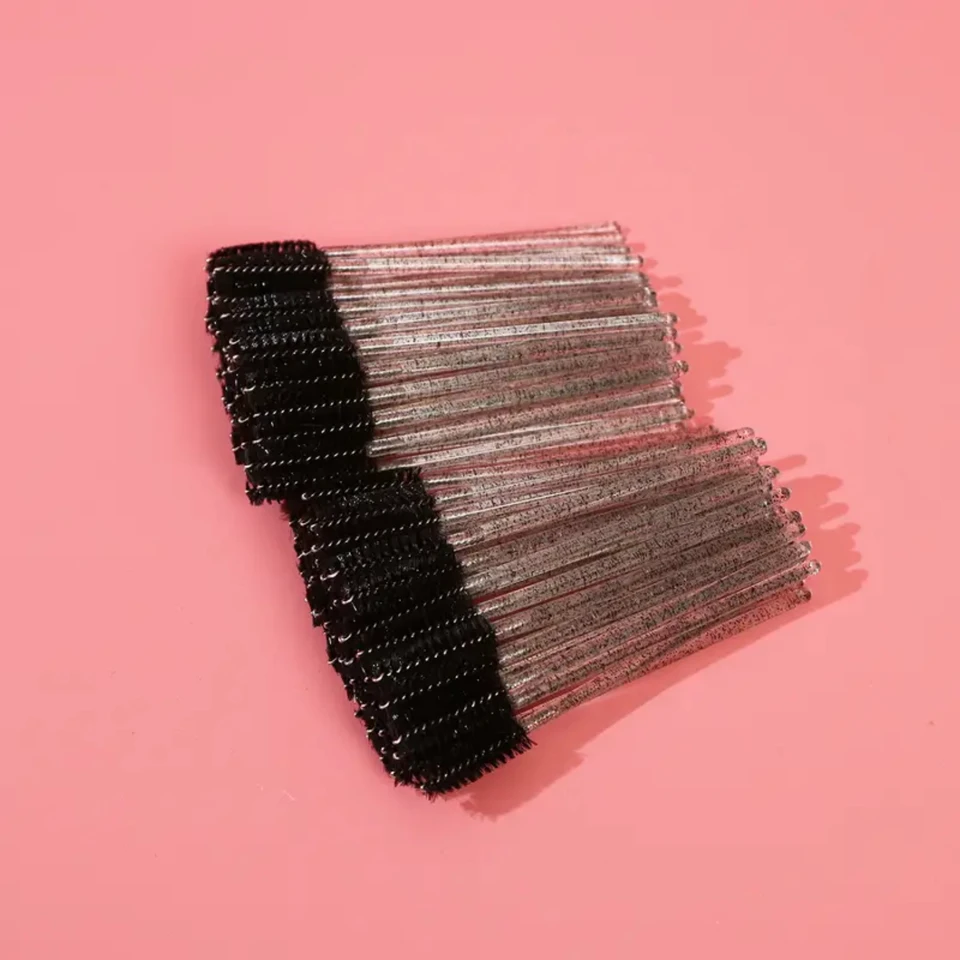 Pack of 100 Disposable Eyelash Brushes for Makeup