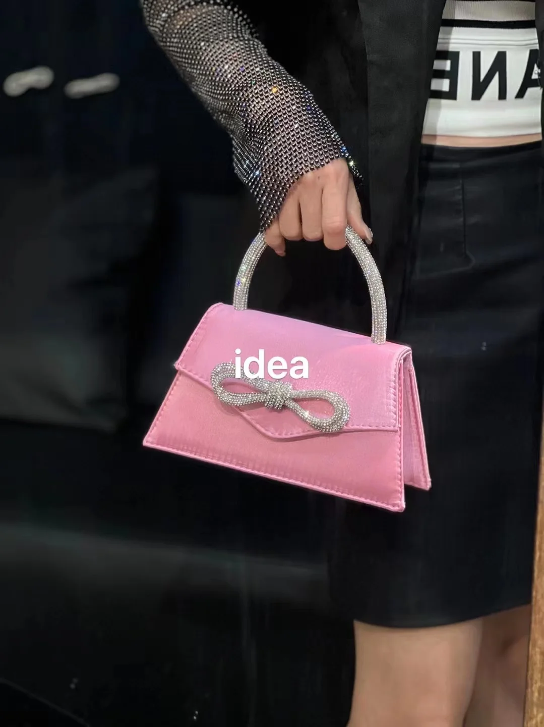Ÿ ƾ ۸   ŵ ڵ, ¦̴ ν ̾Ƹ ̺ ,  Ƽ Ŭġ ,  ũνٵ 