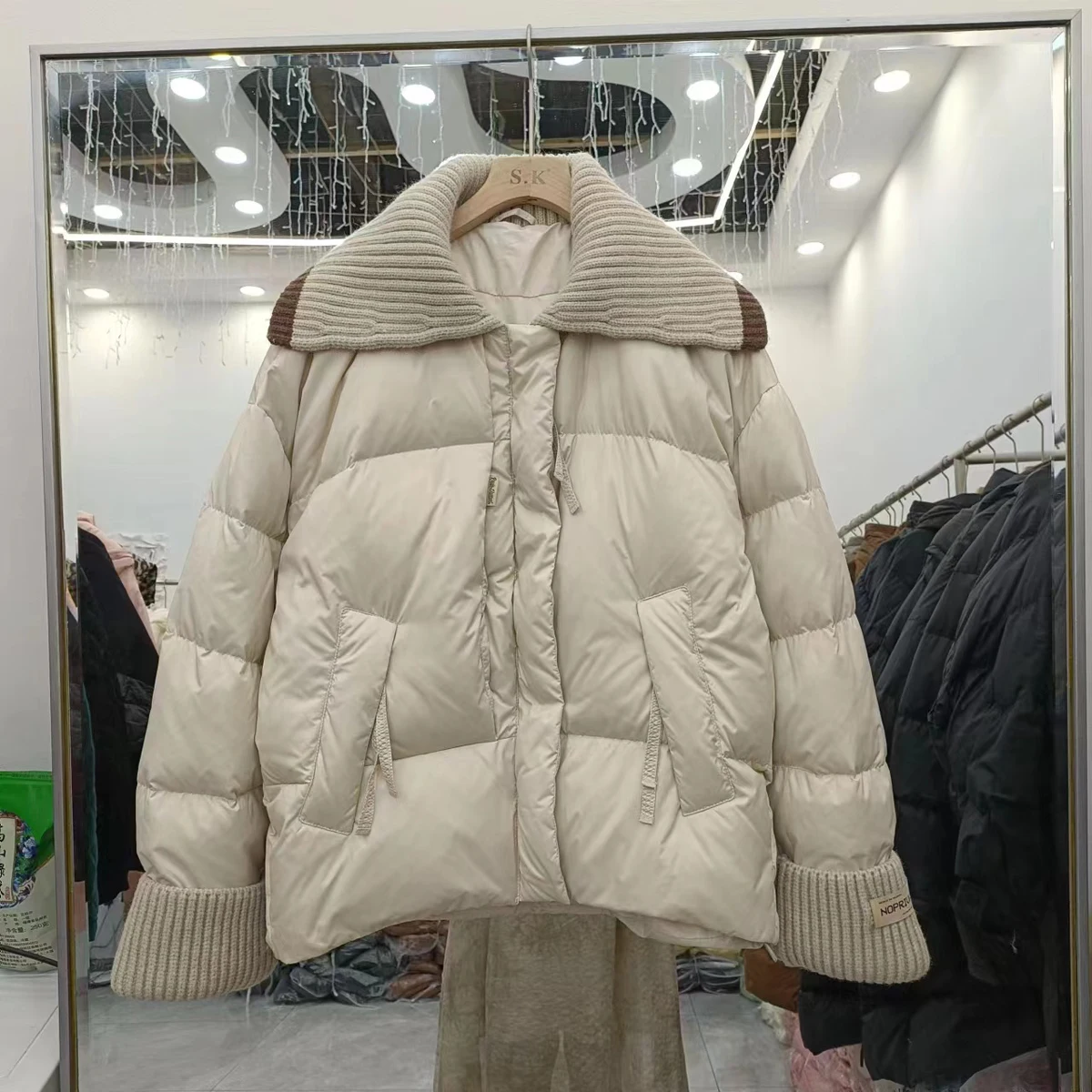 

Autumn Winter New Down Jacket Women's Knitting Lapel White Duck Down Bread Jacket Fashion Long Sleeve Thickening Loose Coat L275