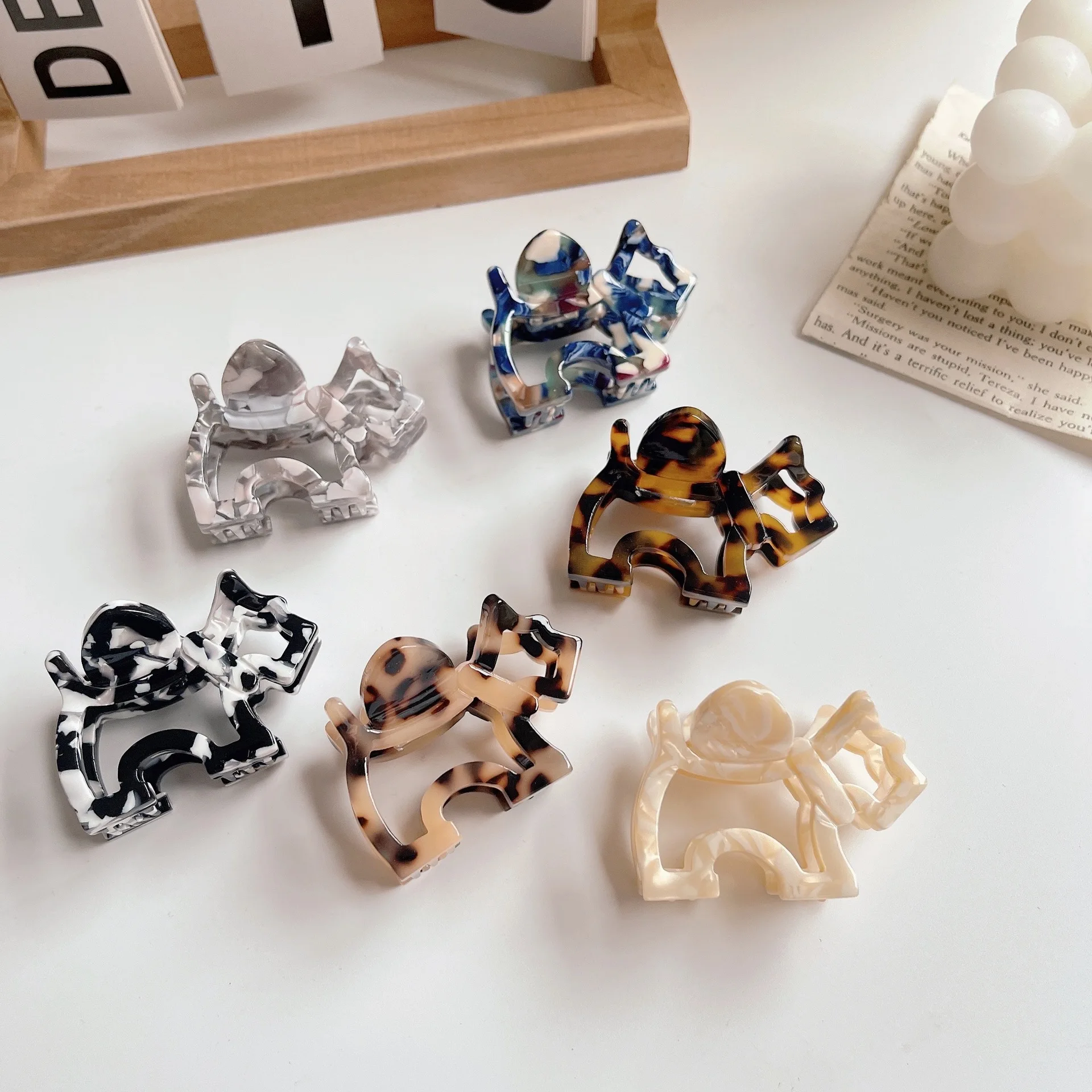

Cute Dog Animal Hair Claw Acetate Girls Shark Clip Fashion Leopard Hairpin for Women Accessories Hair Styling Tool
