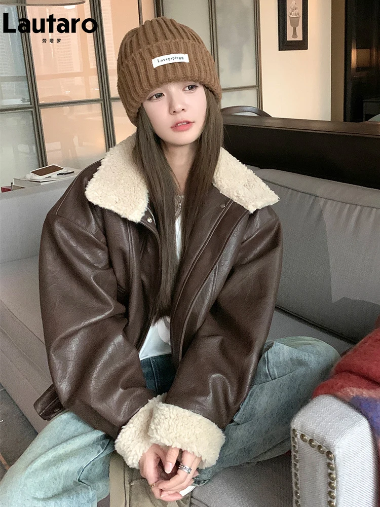 

Lautaro Winter Loose Casual Short Warm Pu Leather Jacket Women with Faux Lamb Fur Inside Zipper Turn-down Collar Korean Fashion
