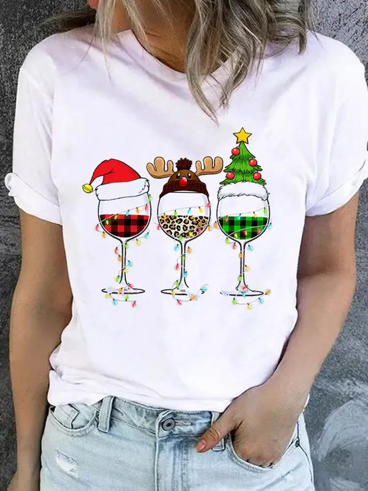 

Женская футболка в клетку, с коротким рукавом и принтом