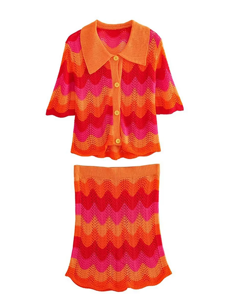 Рисунок 5 - Женский кардиган с волнистыми полосками