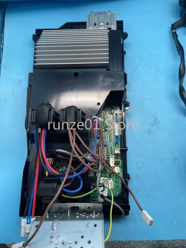 

Original new frequency conversion air conditioning external motherboard 2P3P cabinet computer board KFR-72/BP controller