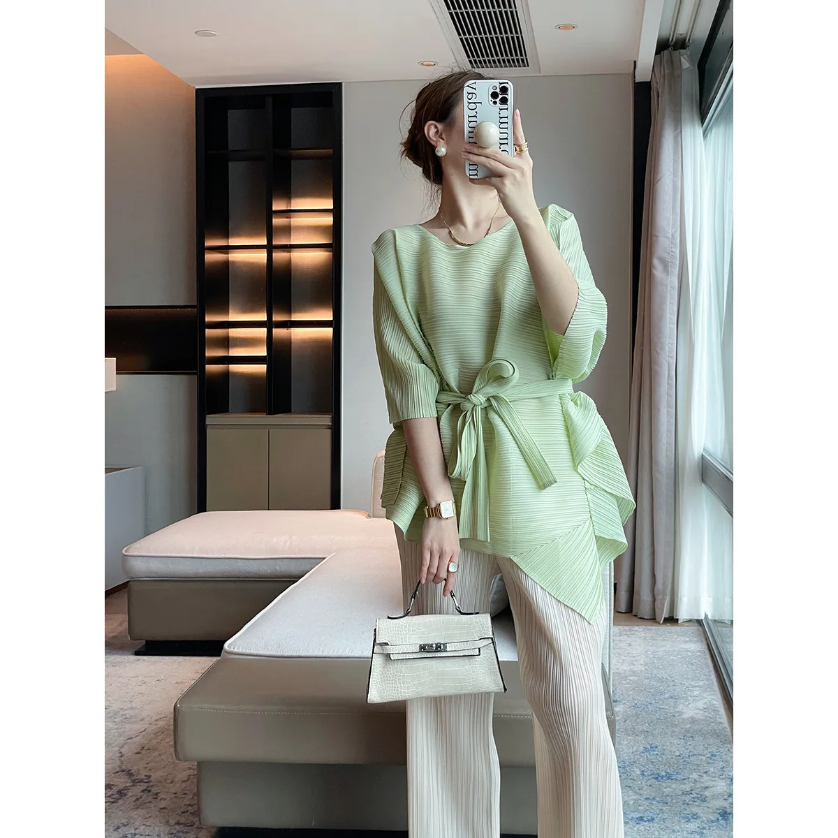 

2023 summer new pleated top irregular short sleeve loose round neck T-shirt