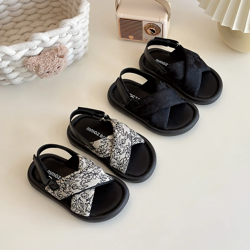 Girls Summer Beach Shoes Ethnic Style Kids Casual Sandals Soft Sole Fashion Children Retro Princess Shoes 2025 Summer New - 2