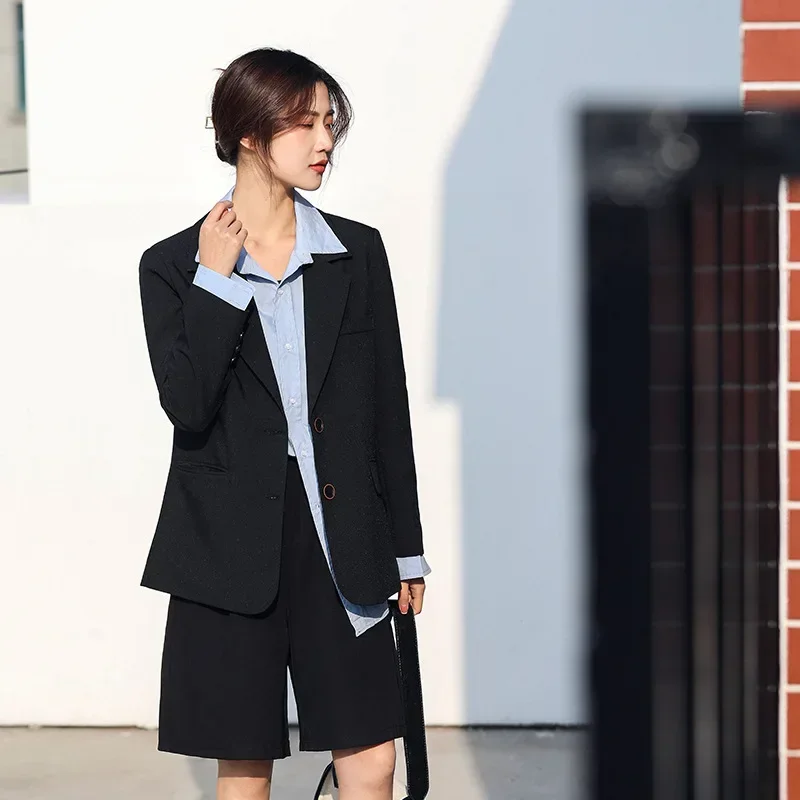 Рисунок 3 - Женский двубортный Блейзер средней длины