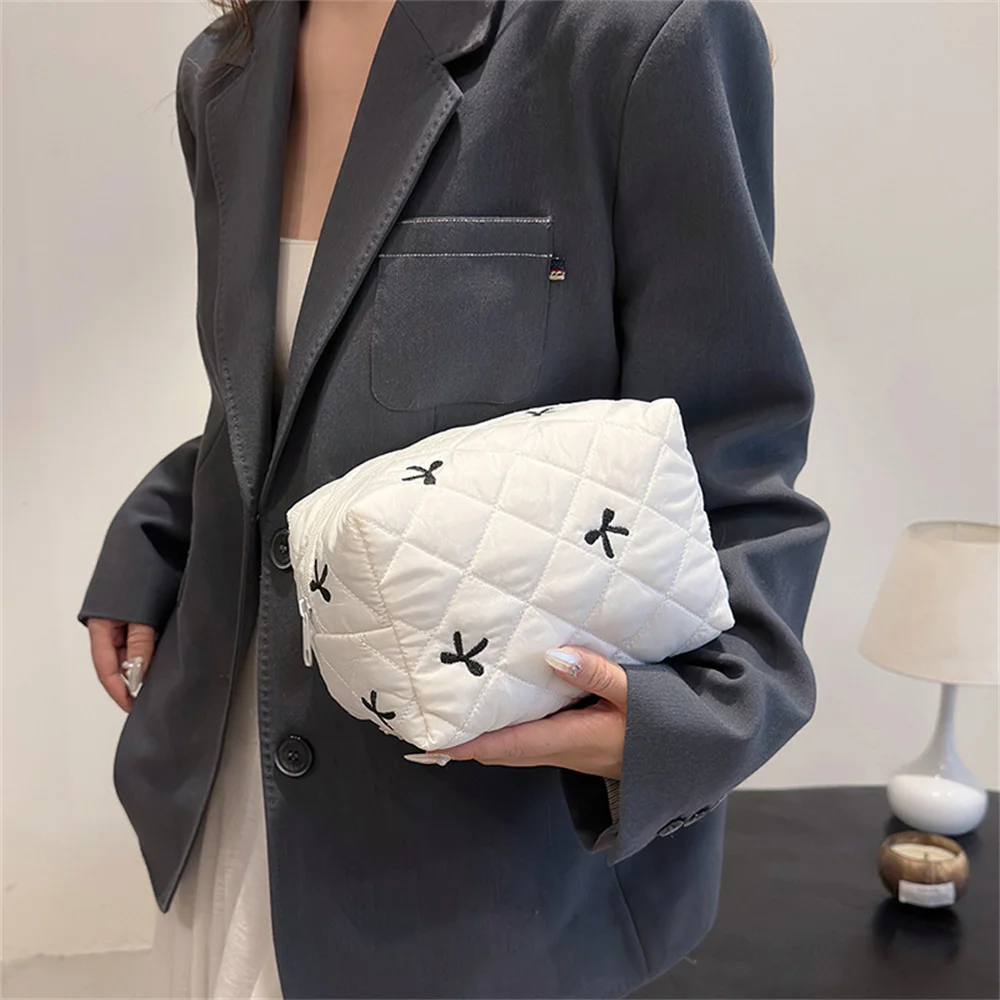 Ladies' Bow Makeup Bag for Women Embroidered Bowknot Travel Cosmetic Bags Large Capacity Handheld Makeup Toiletry Storage Bag 3