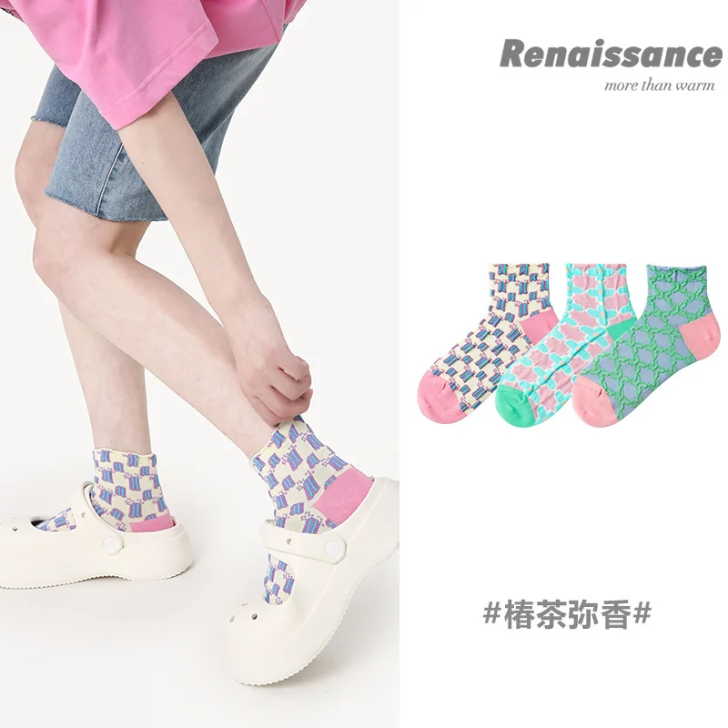 

Renaissance women's stockings,a replacement for spring and summer color matching flower socks,boneless combed cotton boat sock