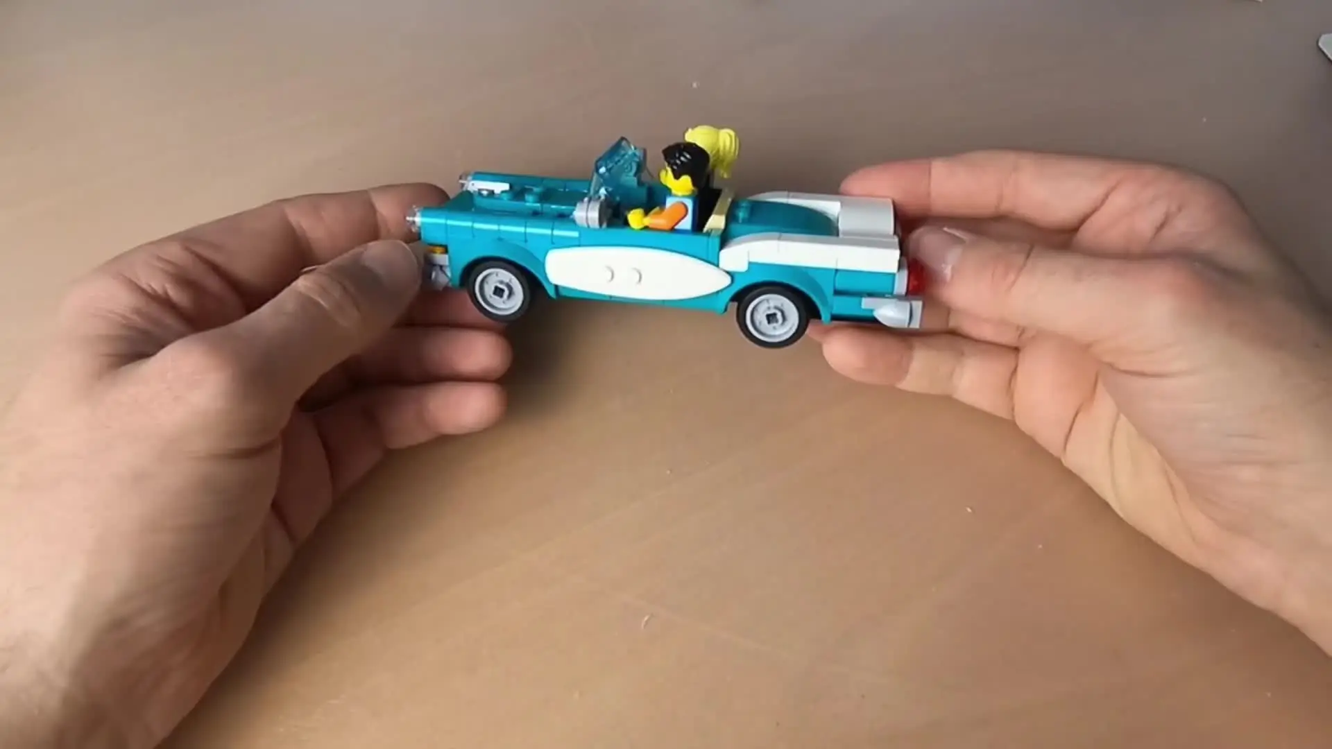 LEGO 40448 Ideas Vintage 50's Car Incluye pegatinas para matrícula