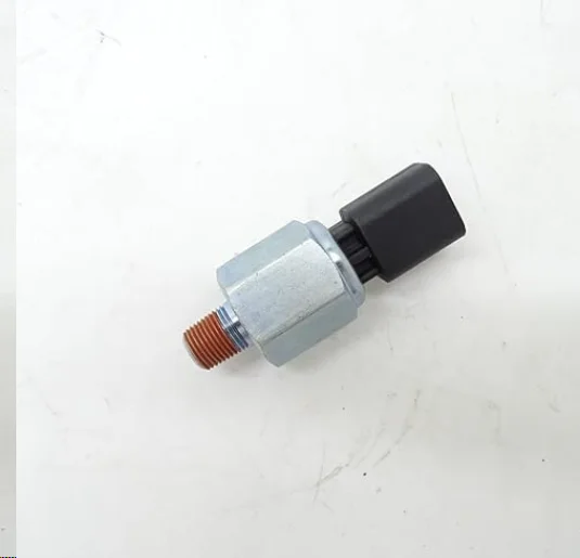 Oil Pressure Sensor 701-80327 for Wheeled Loader 2115 2125 2135 2150 3170 411 416 426 436 701/80327 70180327