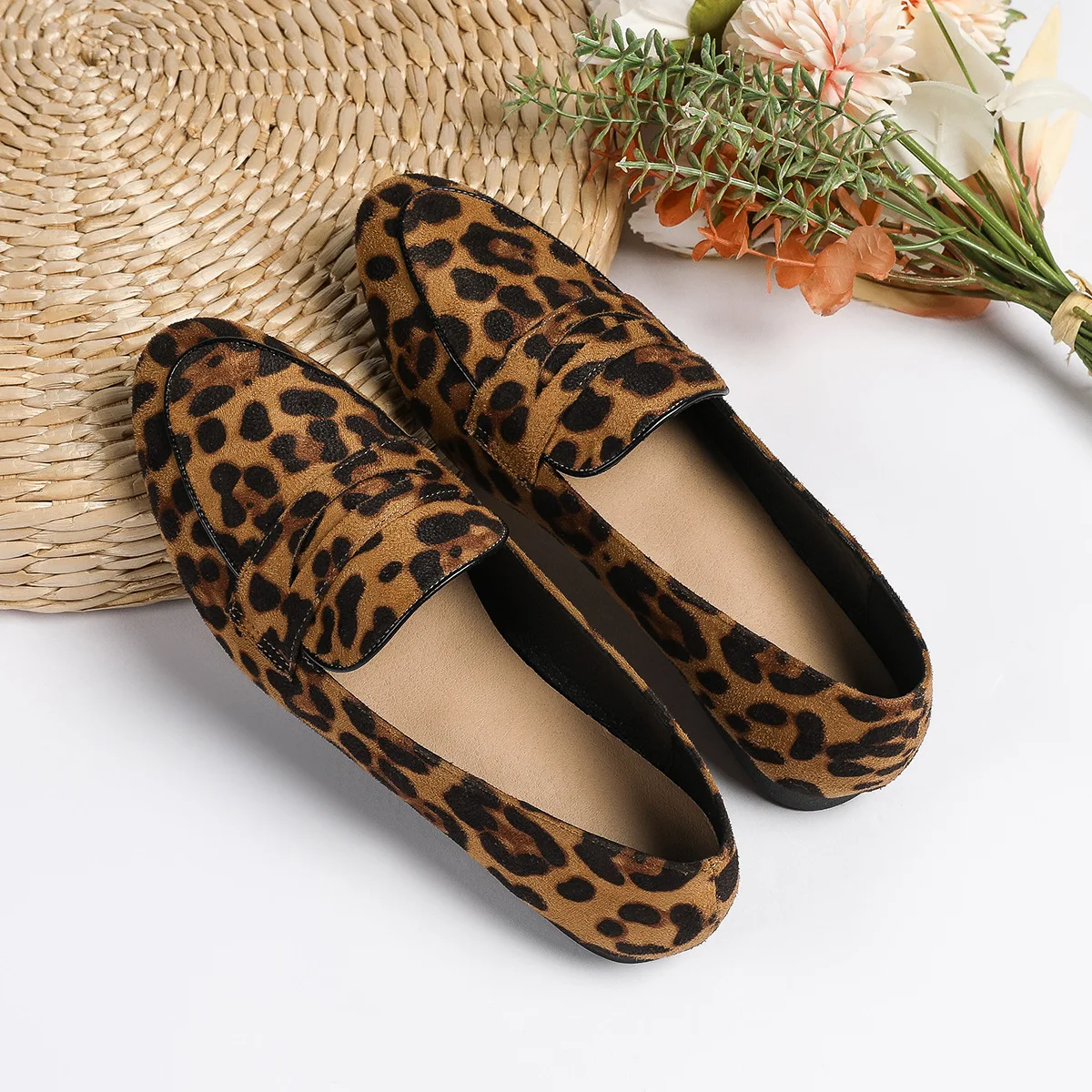 Pointed Toe Shoes Woman Flats Autumn Loafers With Fur Casual Female Sneakers Dress Fall Summer Slip-on Big Size Leopard leopard 2