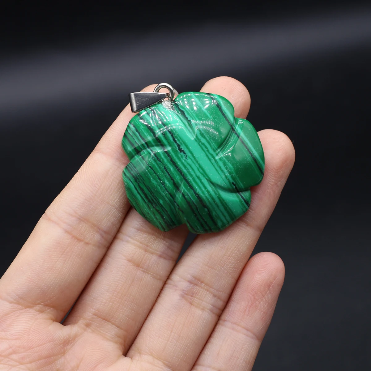 10PCS Wholesale Natural Semiprecious Stone Random Color Flower shaped Pendant Jewelry Making DIY Necklace Earrings Accessories