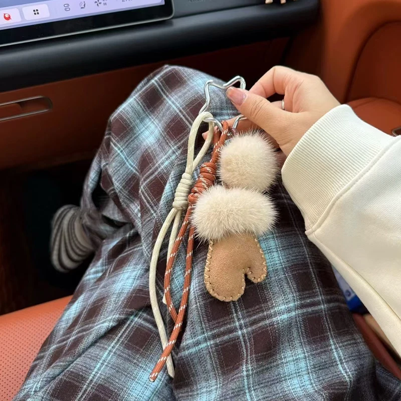 Luxury Fluffy Glove Keychain For Women Car Key Chain Bag Backpack Charm Accessories Pendant