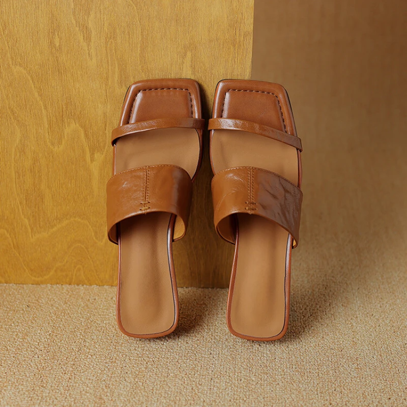 Square headed sheepskin exposed toe sandals for women's external wear