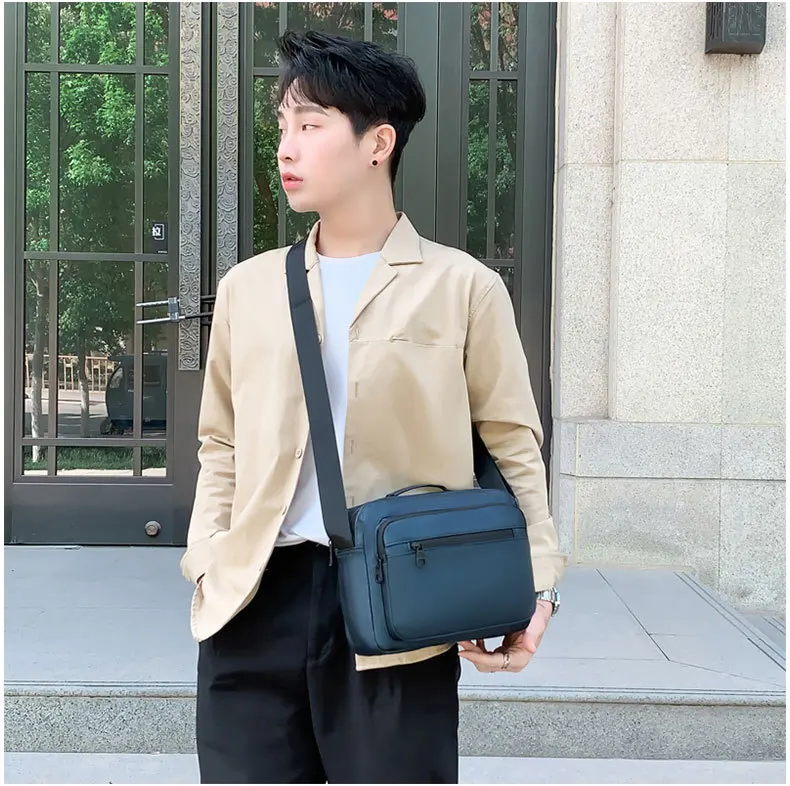 Original）Korean MLB Messenger Bag Men's and Women's Retro Presbyopic Camera  Bag Full Standard Shoulder Messenger Bag Small Square Bag