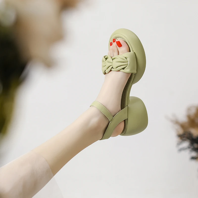 Women's 2024 New Summer Casual Line With Thick Heel Soft Sole Hundred Tower Beach Heels