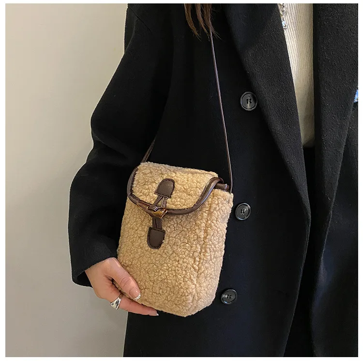Damen Nische Design ins weiche Lamm Plüsch tasche niedlichen Herbst Winter neue Frauen taschen beliebte Explosion einfache Umhängetaschen – Detail 6