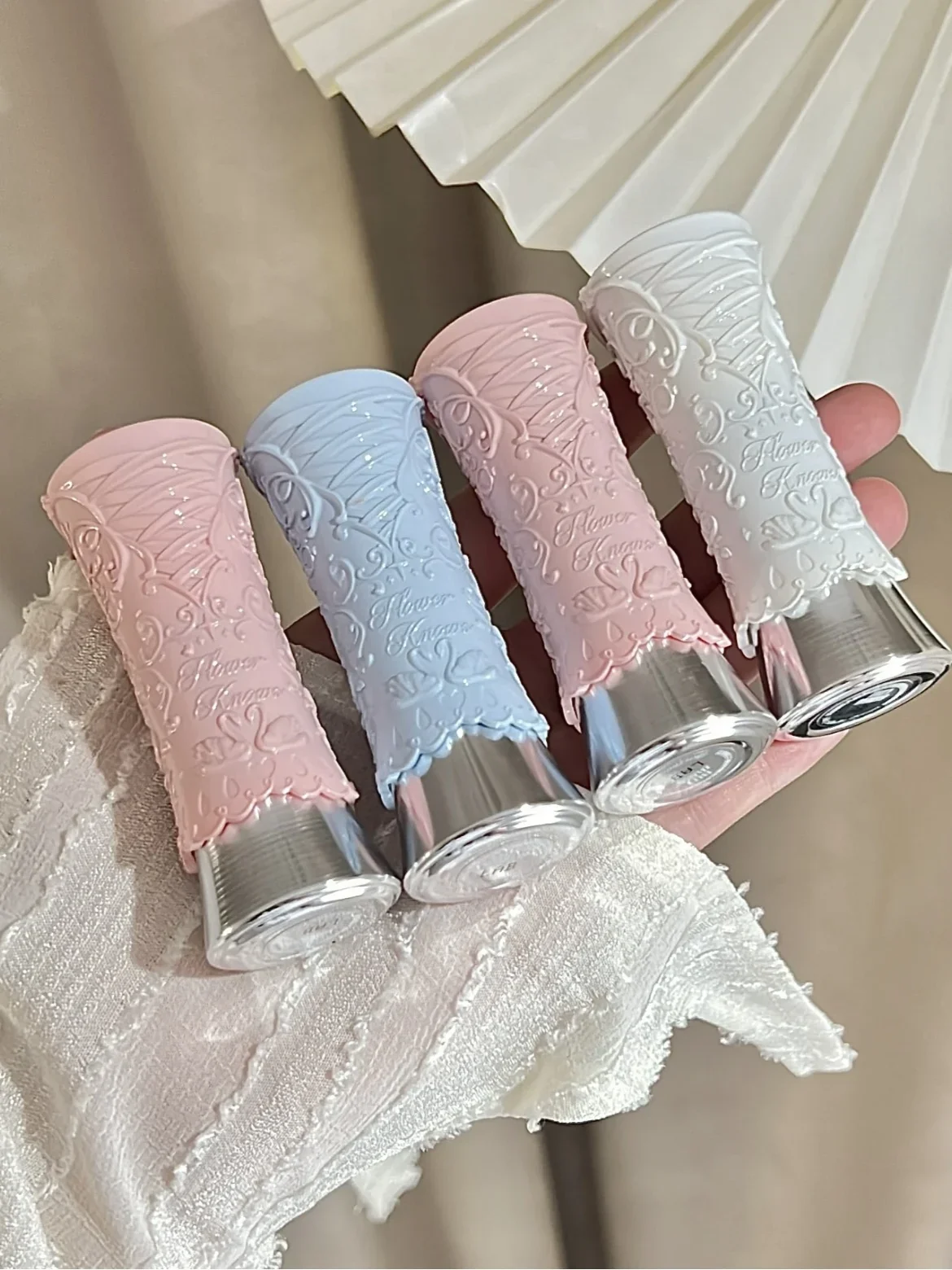 

Блеск для губ в форме лебедя, увлажняющий, прозрачный