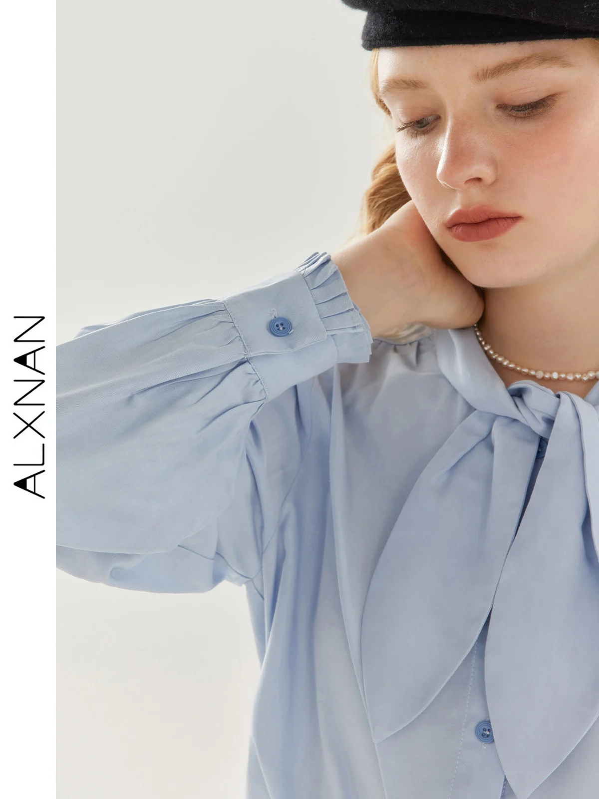 Рисунок 4 - Повседневная голубая рубашка ALXNAN
