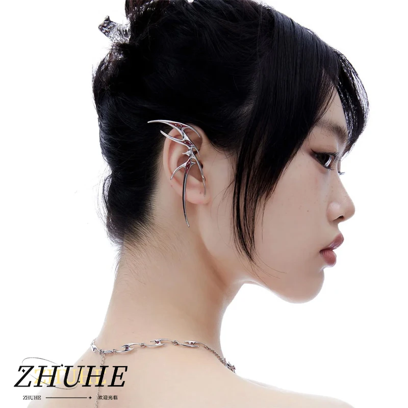

2024 New Blood Butterfly Ear Clip Cyberpunk Style Men's And Women's Jewelry Party Gift