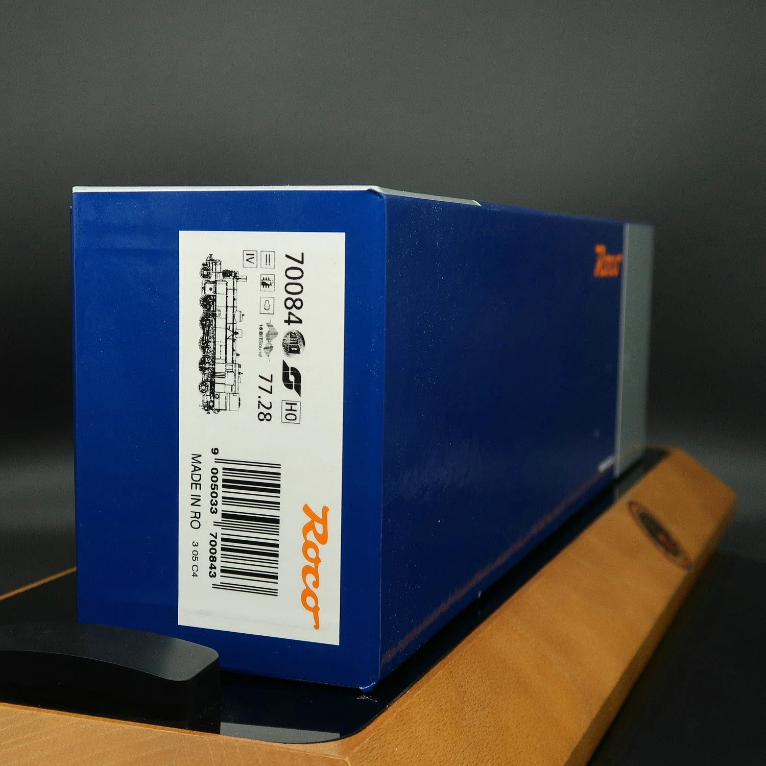 ROCO HO Type 1/87 Train Model 70084 OBB Fourth Generation RH77 DCC