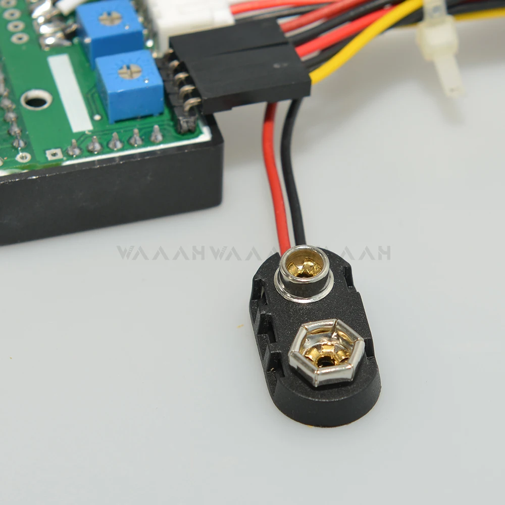 베이스 3 밴드 액티브 및 패시브 EQ 이퀄라이저 프리앰프 회로는 베이스 픽업에 적합합니다.