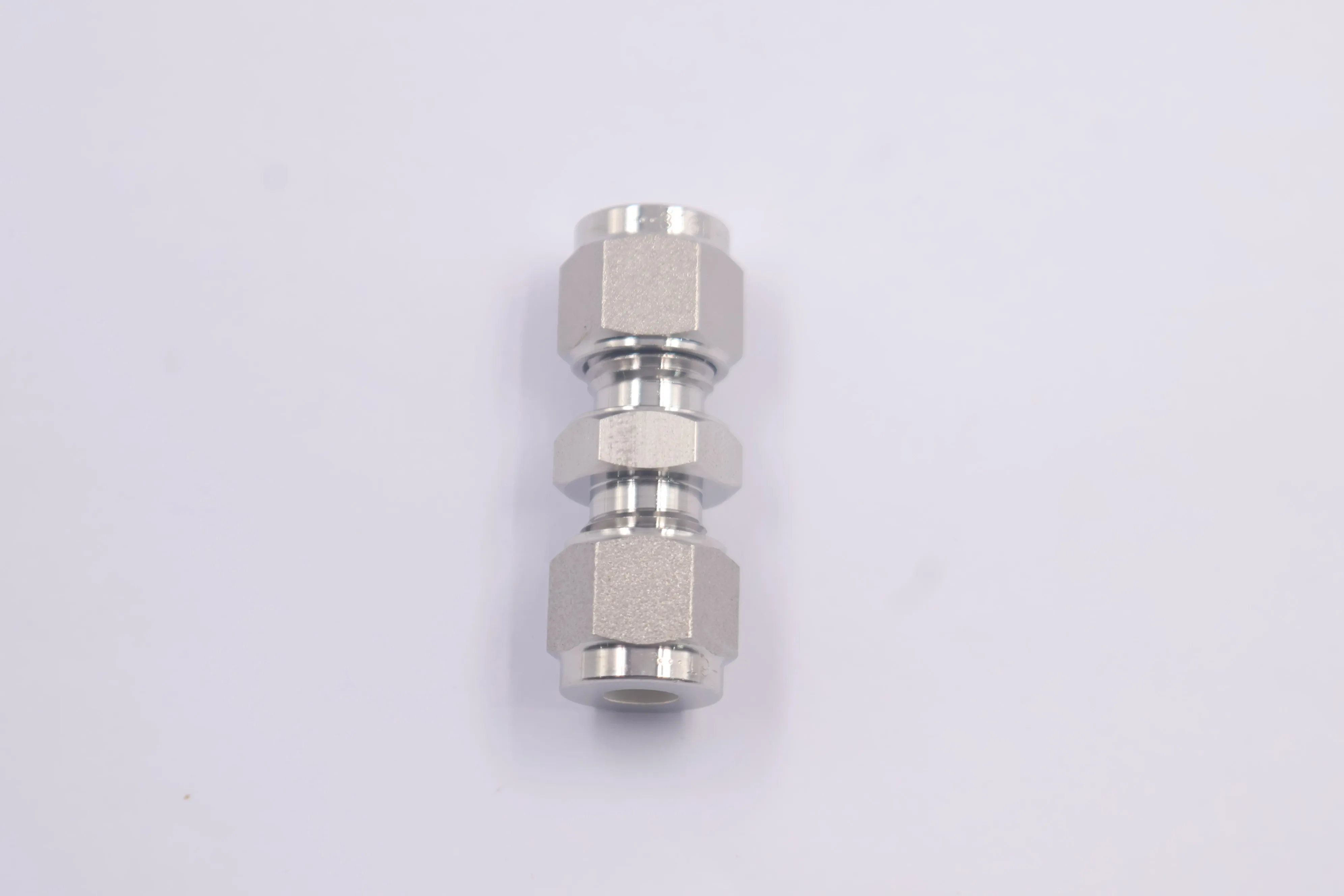 SS-6M0-6-4, Stainless Steel Tube Fitting, Union, 6mm*1/4in. Tube OD, Can Combination wit