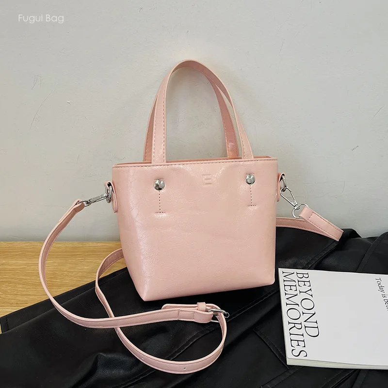 Women's Handbag New Minimalist and High-end Casual Solid Color Versatile Single Shoulder Bag Crossbody Bag Bucket Bag