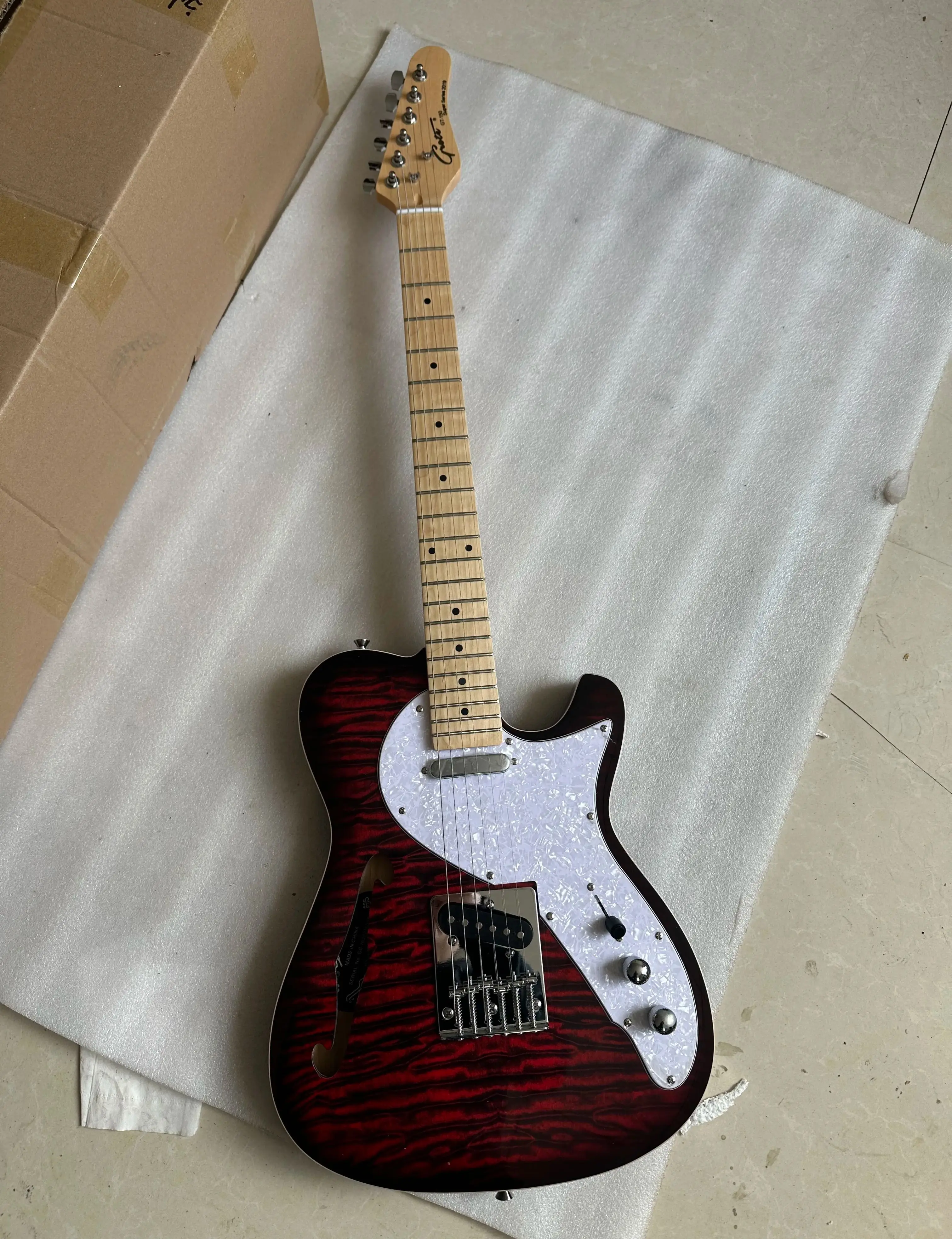 Electric Guitar 6 Strings Wine Color Body F hole Rosewood Fingerboard