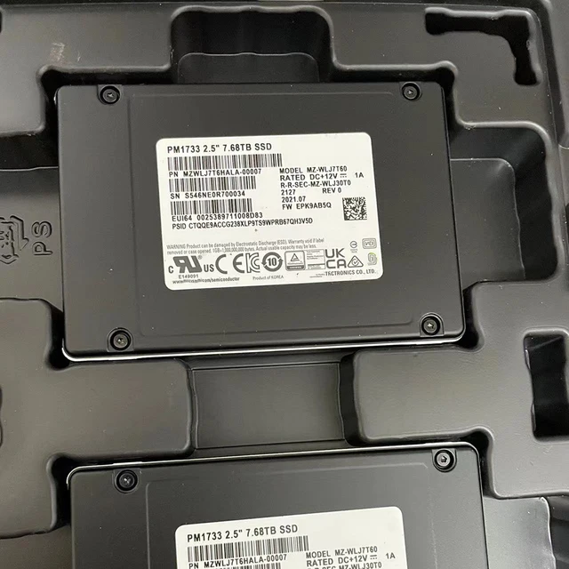 Твердотельный накопитель PM1733 для Samsung New Enterprise Server MZWLJ7T6HALA-00007 7,68 T U2 NVME PCIE X4.0 SSD 2