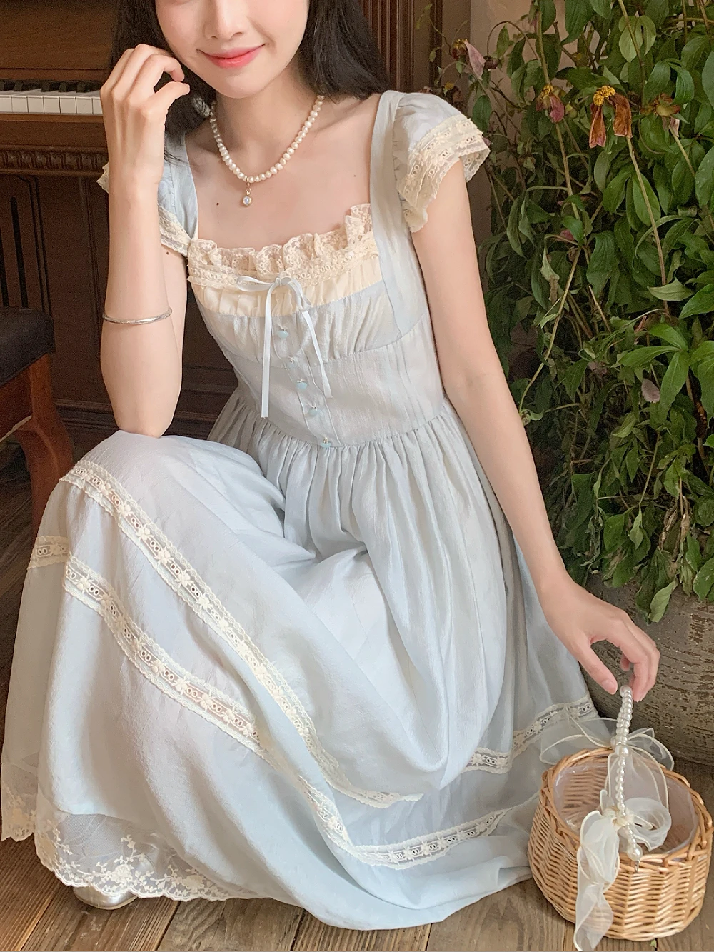 

2024 Summer New French Retro Flying Sleeve Lace Bow Blue Long Dress Women's