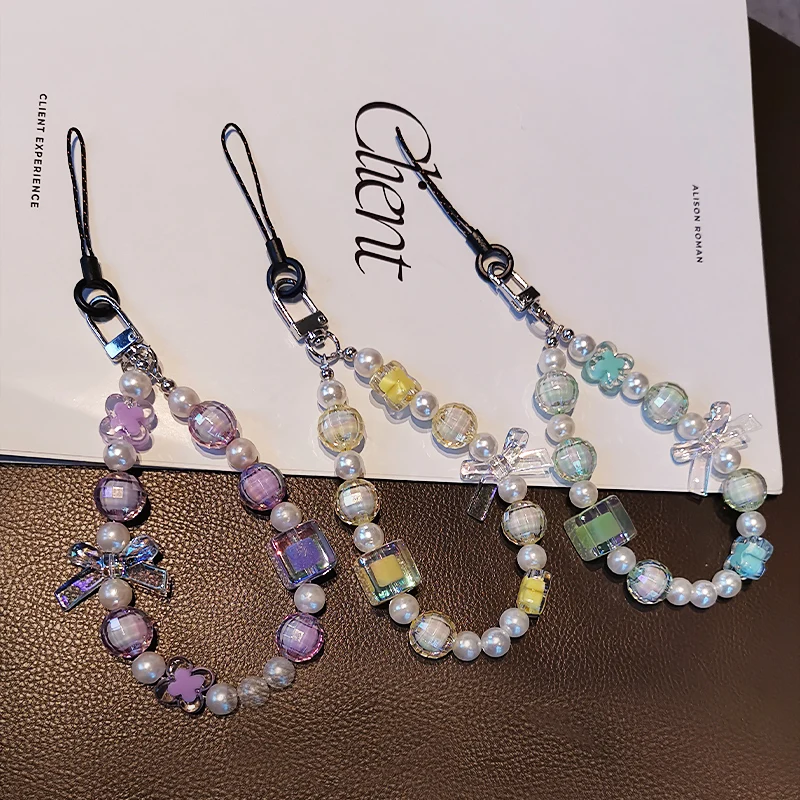 Mobile Phone Lanyard Short Wrist Strap Hand-beaded Diamond-shaped Beads Bow Pendant Pendant Hand-held Chain Anti-los
