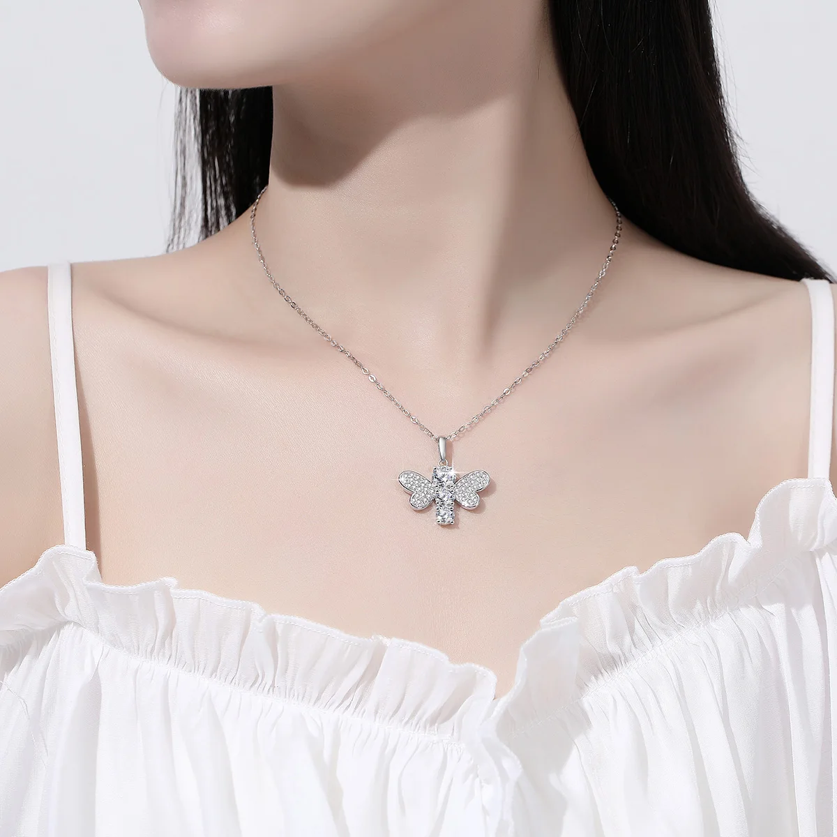 925 Sterling Silver Dragonfly Pendant Clavicle Chain Moissanite Necklace Charms For Women Elegant Girl Jewelry Gift