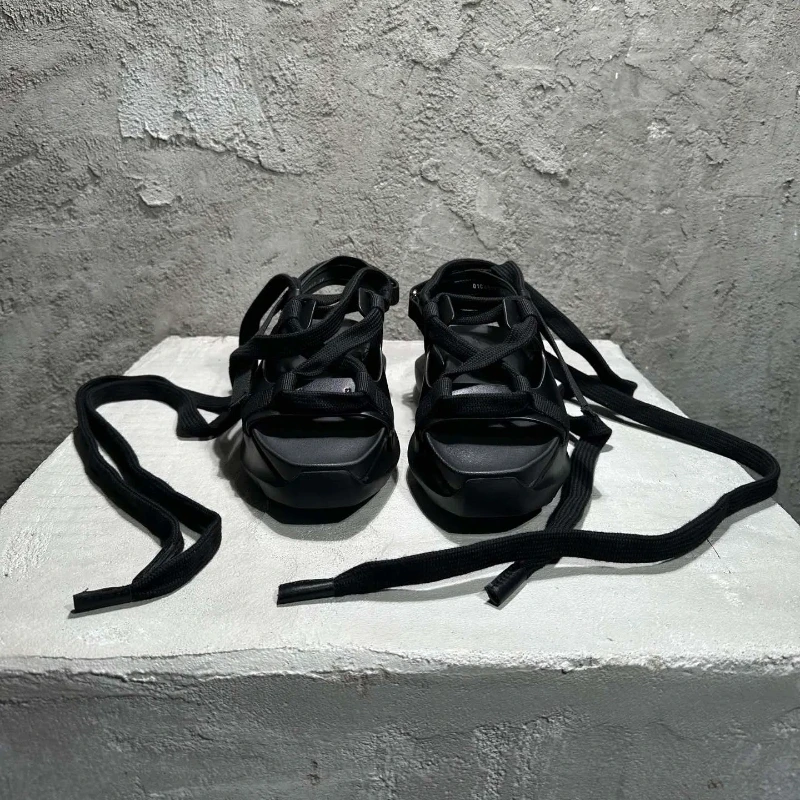 High Quality Black Fashion Casual Sneakers Men Breathable Comfortable Sandals Men's Dark Style Sandals Men's Shoes - Image 3