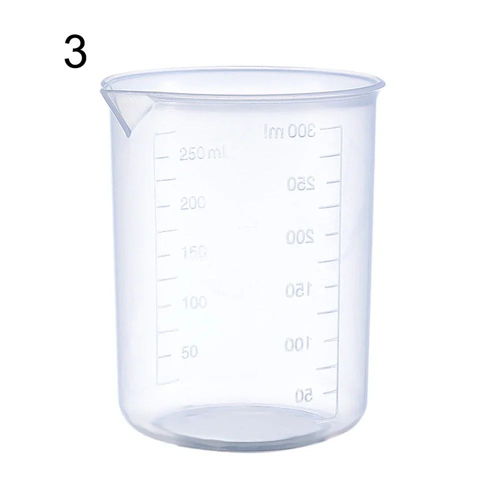 Transparent Plastic Measuring Cup with Graduated Scale for Kitchen Baking and Cooking