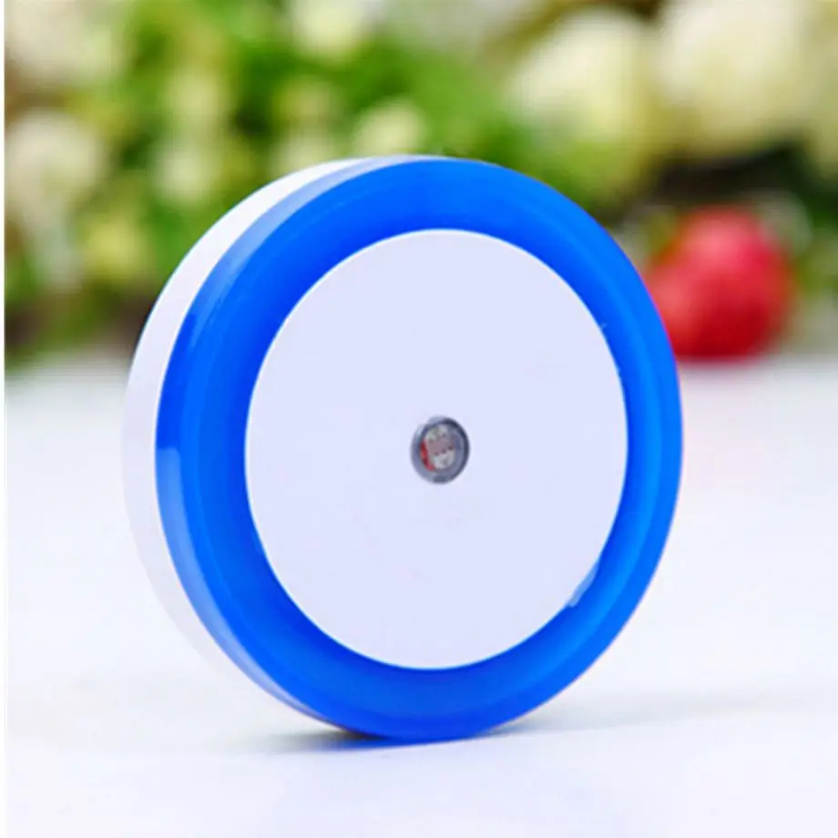 Energy-Efficient Smart LED Nightlight with Dusk-to-Dawn Sensor for Bedrooms, Bathrooms, and Hallways