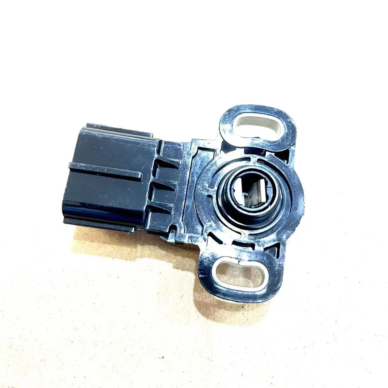 1PCS For YAMAHA MT09 YZF R6 TPS THROTTLE ACCELERATOR Motorcycle 1MC-85884-01-00 13S-85885-01-00 13S858850100 13S-85885-00-00