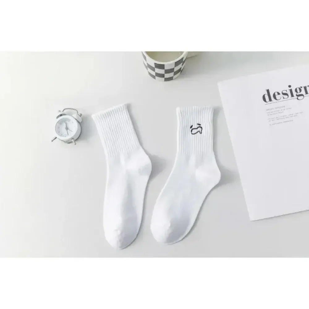 Womens Socks 5 Pairs Women's Cartoon Socks Round Neck Mid Tube Fashionable Cute Expression Pattern Socks Casual Breathable Autumn Girls