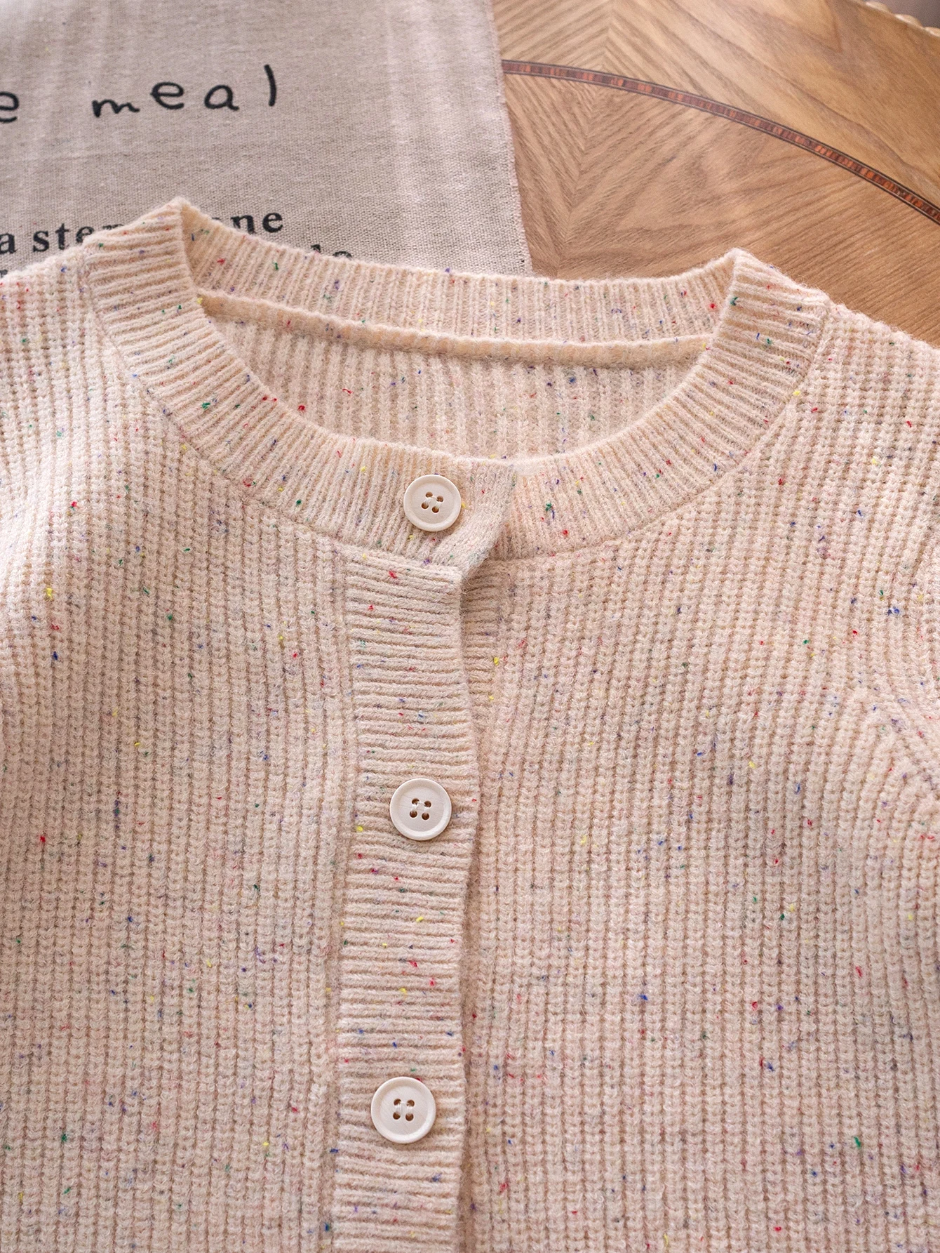 봄, 가을, 겨울에 일상 휴가에 적합한 소녀들의 심플한 스타일의 라운드 넥 스웨터 니트 가디건