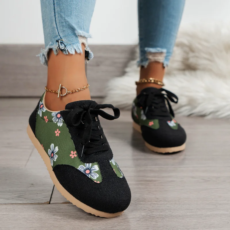 

Spring and Autumn Women Shoes New Flat Bottom Canvas Shoes Anti Slip Casual Shoes Versatile Vulcanized Shoes Fashion Sneakers