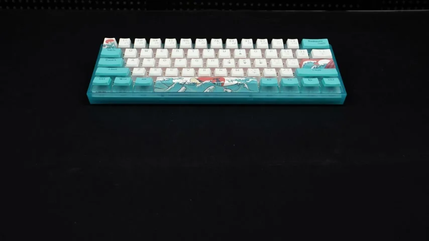 Womier 60% procent toetsenbord, WK61 mechanisch RGB-gamingtoetsenbord, hot- swappable romige toetsenbord met PBT-toetsdoppen, lineaire rode schakelaar voor Windows/MAC-zwart
