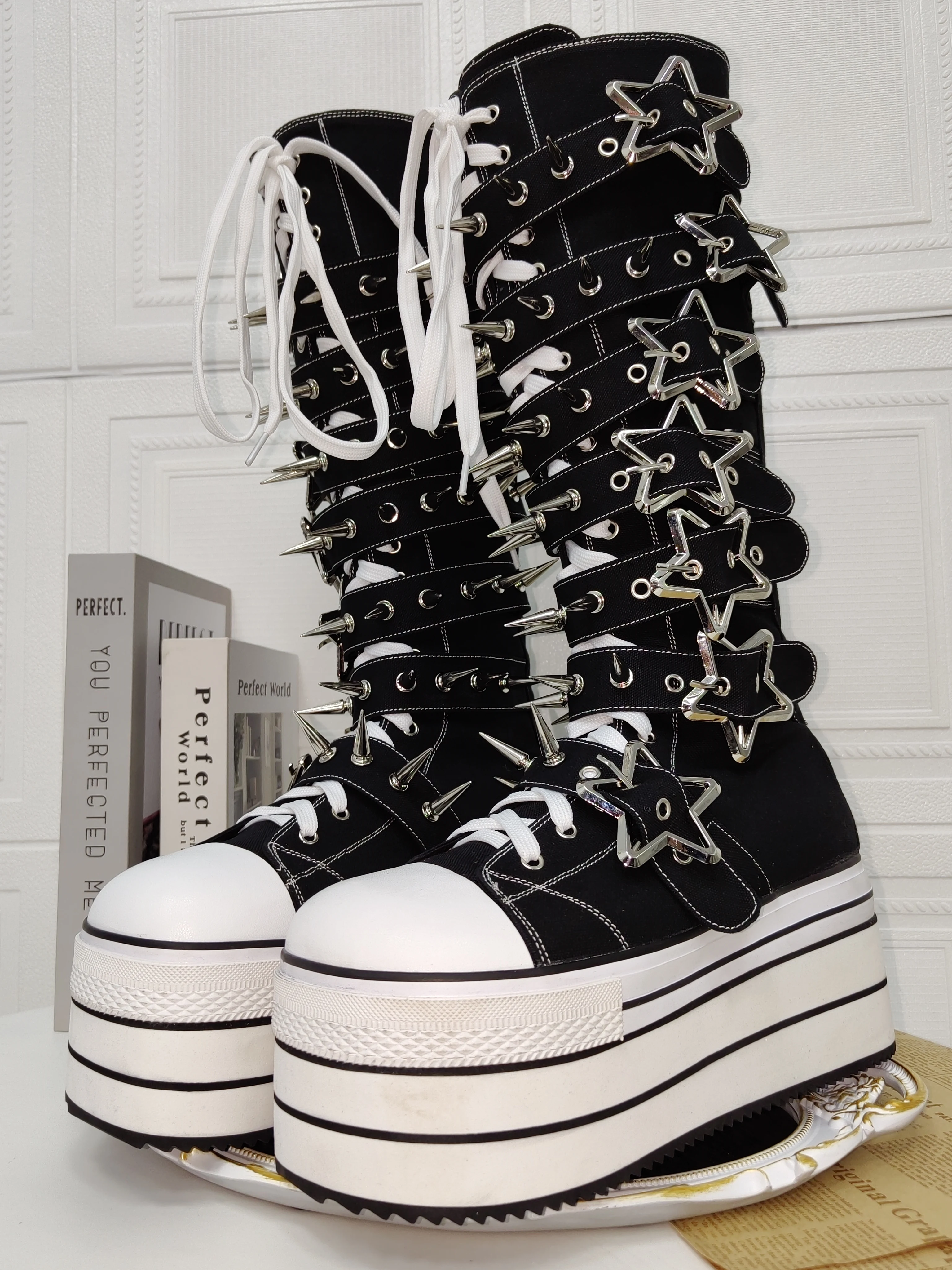 Canvas Pumps With Rivets main image 0