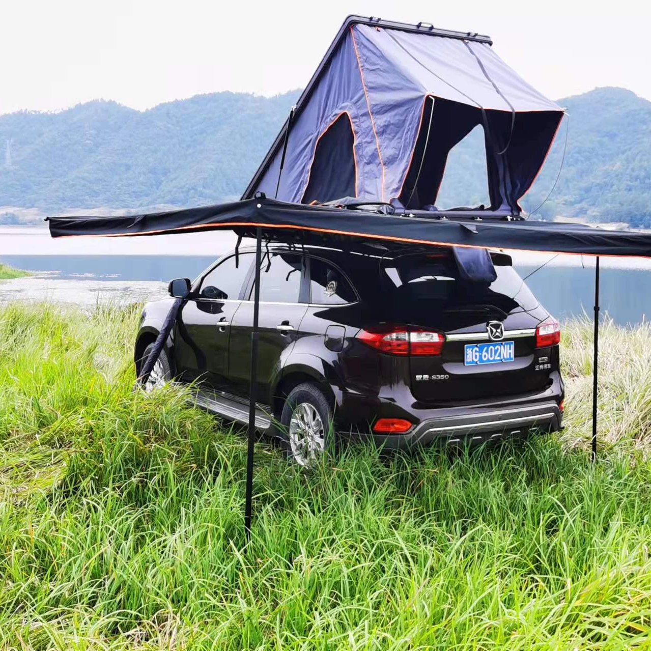 

4wd Offroad Outdoor Aluminum Shell Triangle Car Camping Roof Top Tent Hard Shell