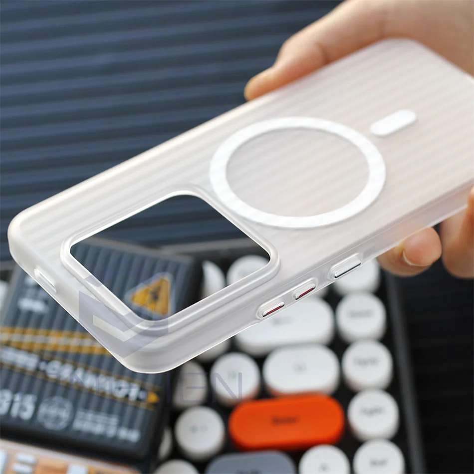 Luxury Magnetic Wireless Charging Matte Case with Corrugated Design - Clear Finish