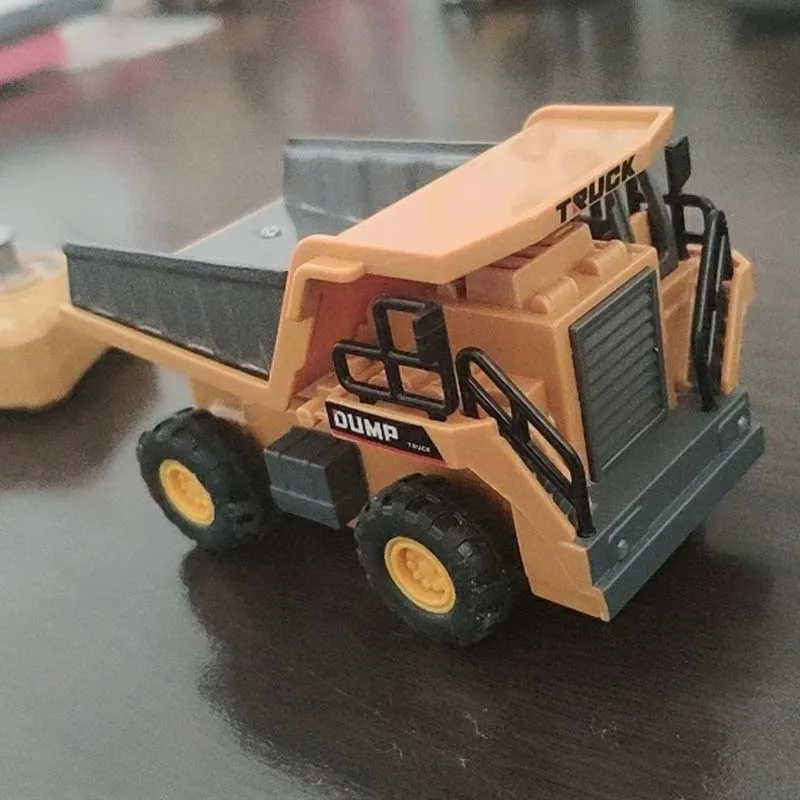 Mini Voiture RC 1:64 2.4G - Chariot Élévateur, Excavatrice, Camion de Chantier