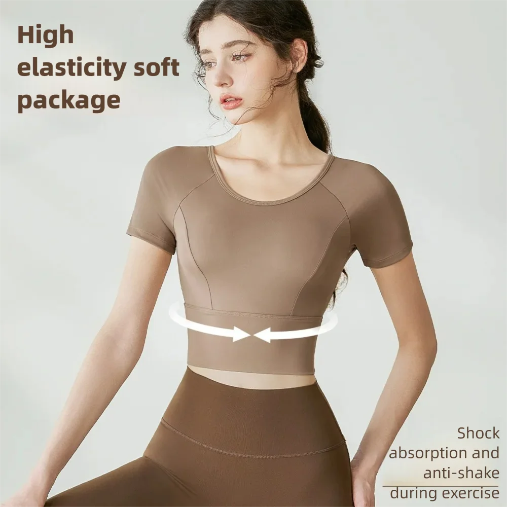 Nouveau débardeur de yoga pour femme avec soutien-gorge intégré, dos croisé en maille, coupe ajustée respirante et très élastique pour le Pilates, le fitness et le sport