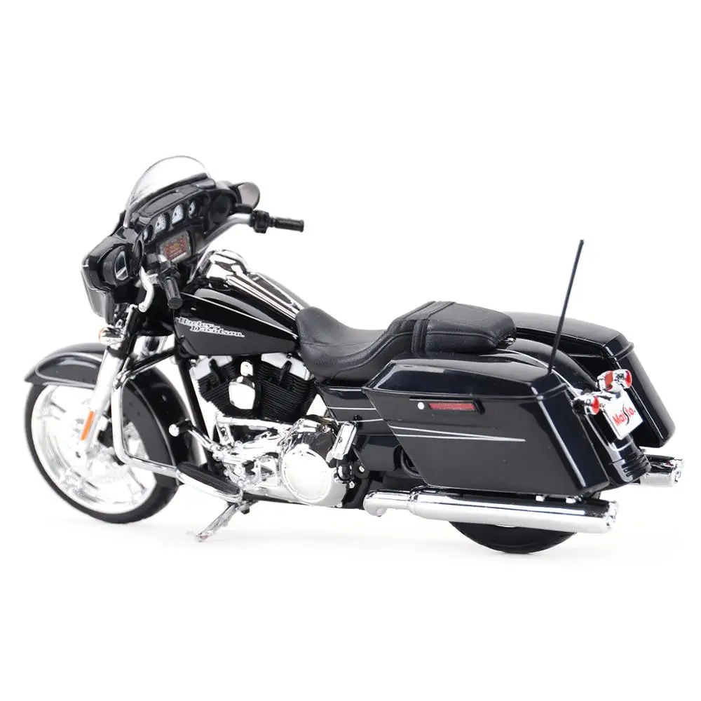  Maisto 2015 Harley Davidson Street Glide Motorcycle 1/12 Scale  Pre-Built Model Black : Toys & Games