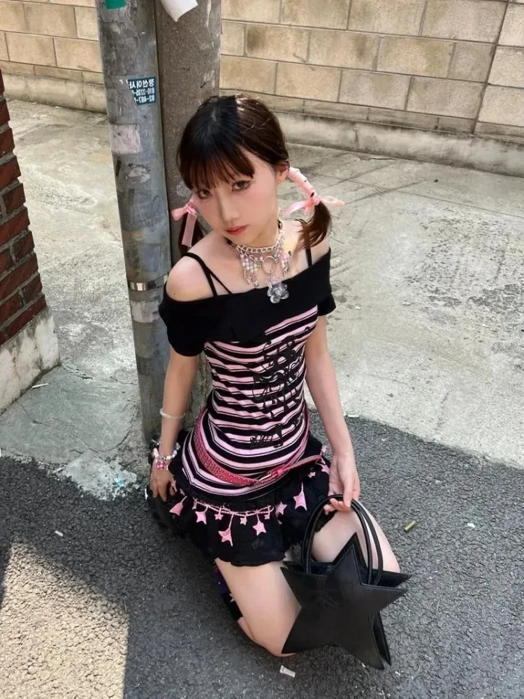 HOUZHOU Y2k Harajuku Striped T Shirts Women Japanese Fashion Gothic Streetwear One Shoulder Slim Tees Top Soft Gril Summer 2023